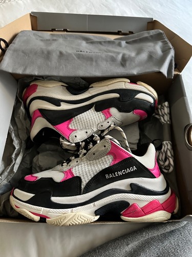Balenciaga triple trainers - s,