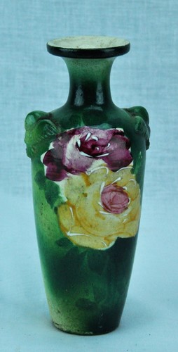 Chinese vase high - chinese, 5”
