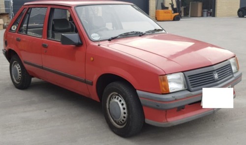 Opel vauxhall nova - nova, merit