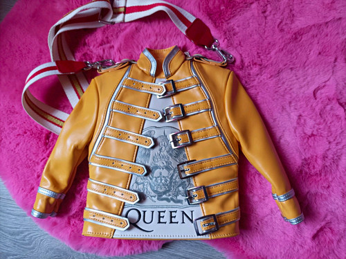 Vendula queen faux leather - queen,