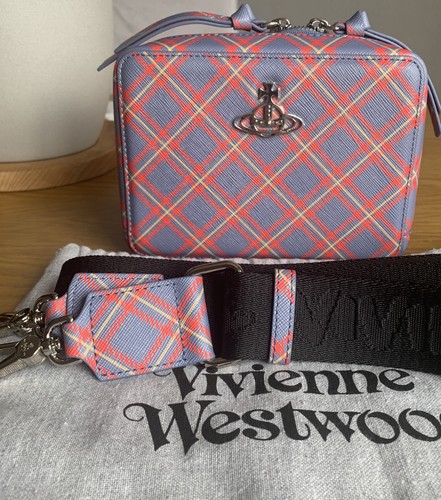 Vivienne westwood melih camera - westwood,