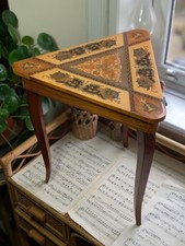 Vintage triangle Italian