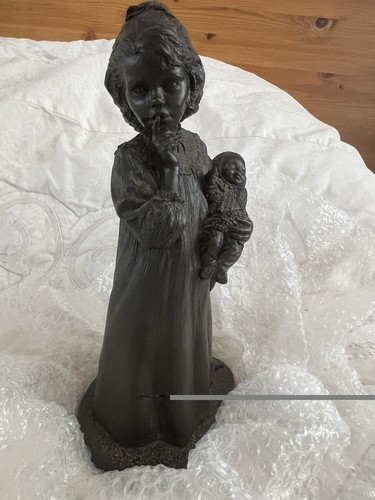 Heredities girl with doll cold - heredities,