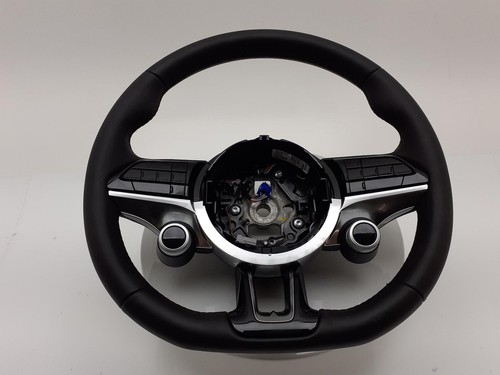 Maserati grecale steering - maserati,