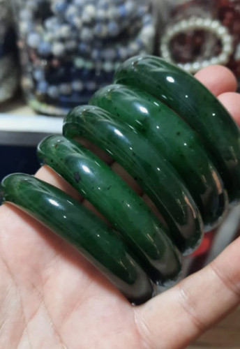 Top quality natural - top, nephrite