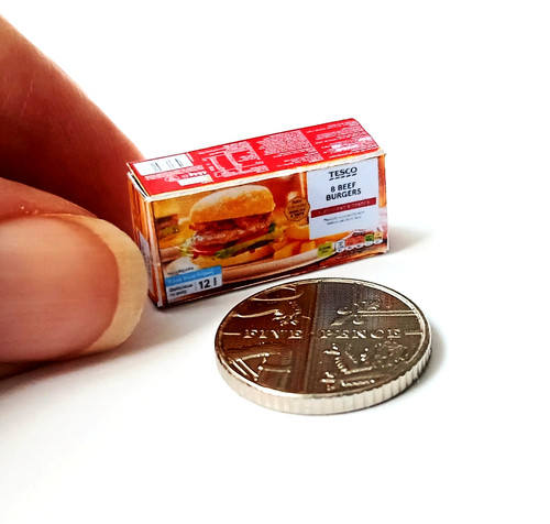 Dolls house miniature - 1:12, *