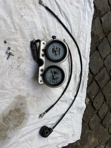 Instrumentation speedometer - -,