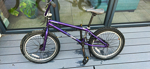 Mongoose purple bmx - mongoose,