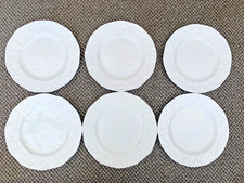 Set of 6  White WEDGWOOD Strawberry & Vine 9"  Salad  Plates