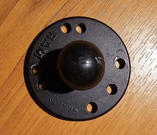 RAM Mount round base with 1"
