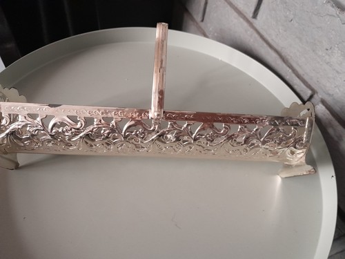 Vintage cake stand with feet - stand,