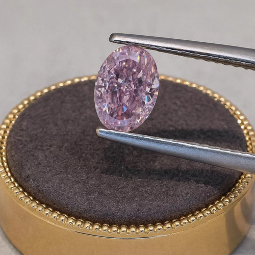 Natural pink diamond - ct,