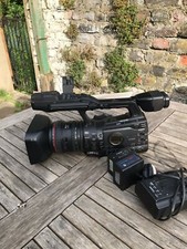 Canon XF305 HD Camcorder
