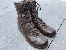 Altberg Microlite leather army