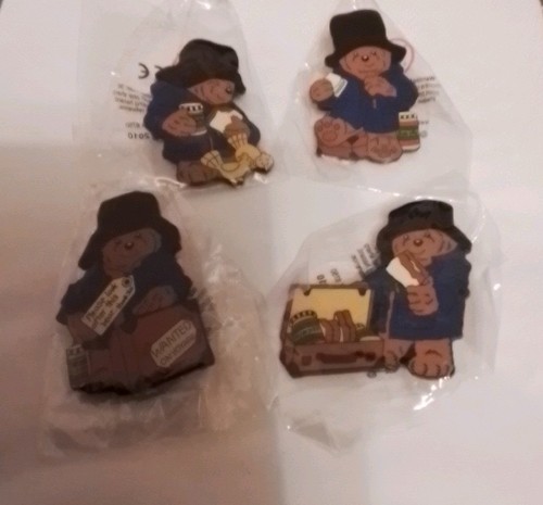Set paddington bear pins - paddington,