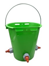 Lamb Milk Feeding Bucket with Bracket Valve and Triple Teat 8L Feeder