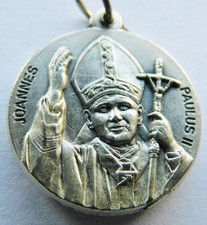 St. Pope John Paul II Silver Papal HOLY MEDAL Vatican Rome Catholic Pilgrim badg