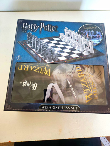Harry potter wizard chess set - potter,
