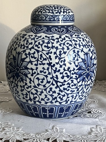 Vintage chinese blue white - chinese,