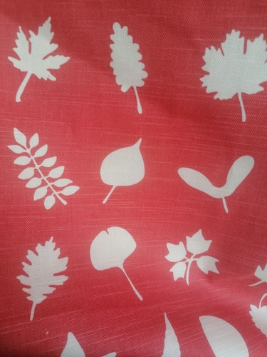 Baker tumbling leaves - gp,