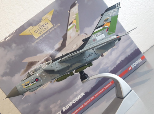 Corgi panavia tornado gr4 12 - tornado,