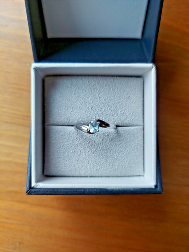Beautiful white gold ring - white,