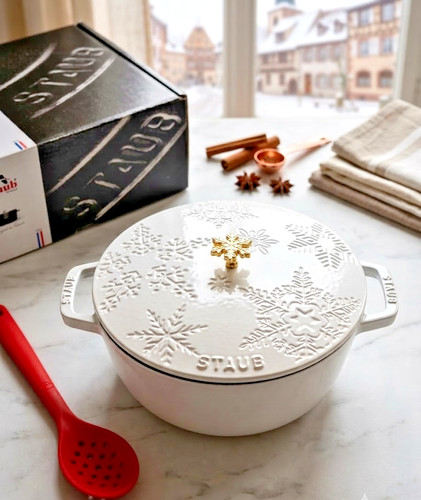 Staub snow crystal - crystal, cocotte