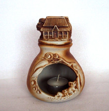 Swagman Pottery Australia Tealight Holder Oil Burner. Aussie Koala Cottage. VGC