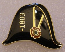 pin's BICORN HAT 1803 NAPOLEON BICORN HAT vintage pin badge