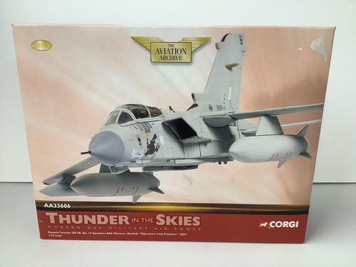 Corgi aa33606 panavia - corgi, 1:72