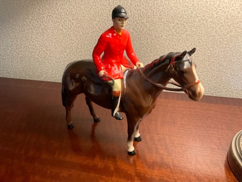 Beswick huntsman hunting scene - huntsman,