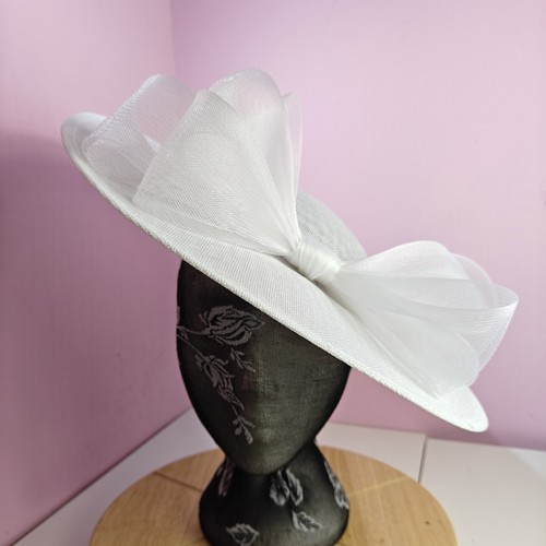 White large fascinator - large,