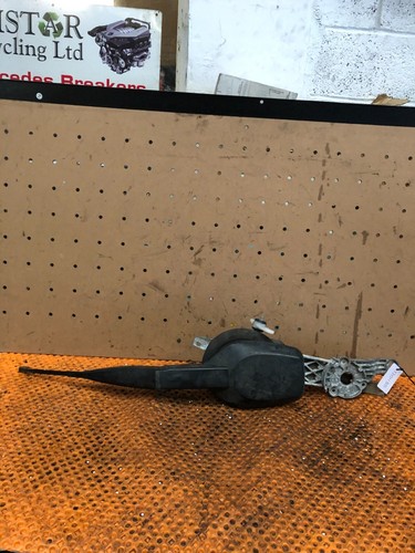Mercedes r129 wiper arm - mercedes,