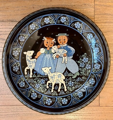 Hand painted swiss pottery - hand,