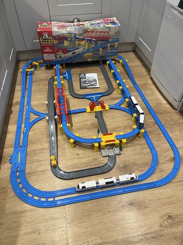Tomy tomica world road - tomica,