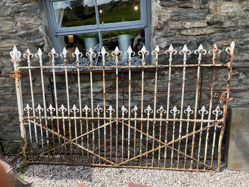 Antique gate cast wrought - gate,