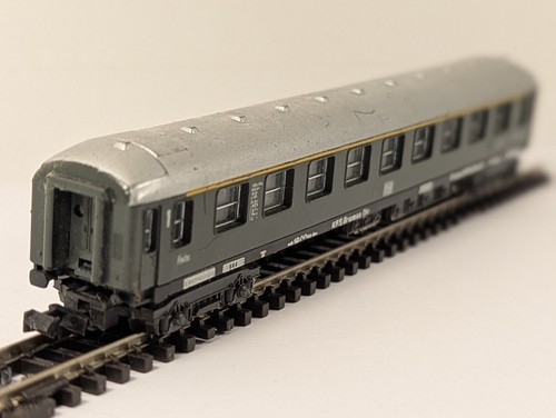 Lima gauge passenger coach - n,