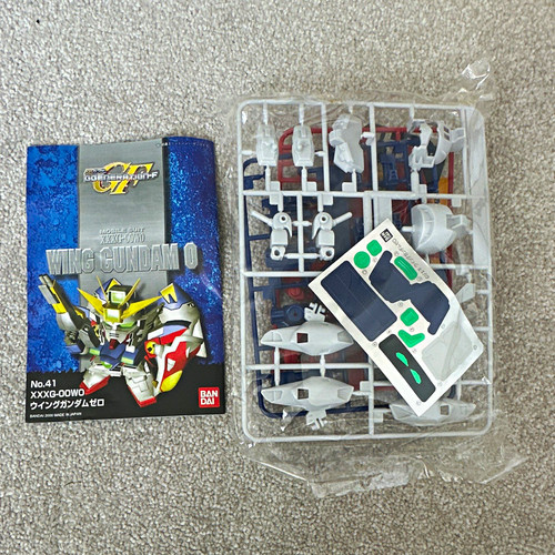 Bandai wing gundam - box),