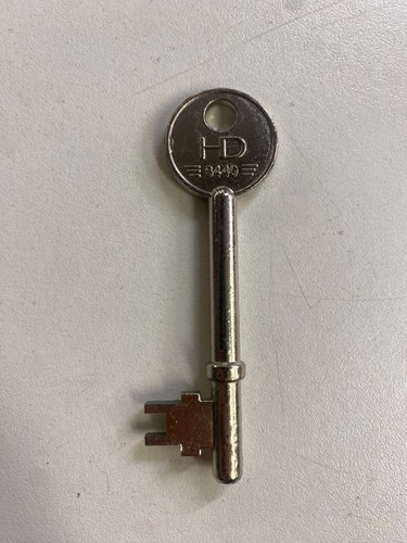 Union yale keys - pre, cut
