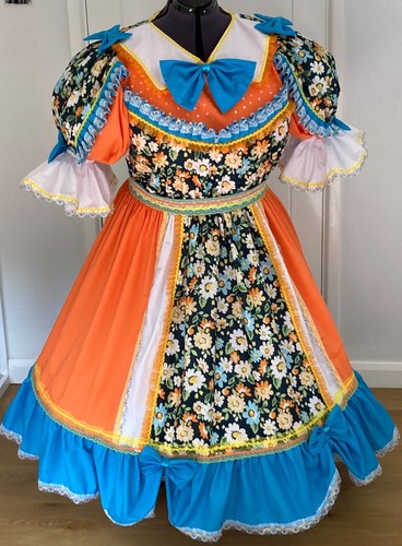 Pantomime dame costume chest - pantomime,
