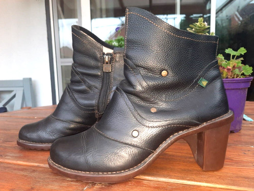 Naturalista ladies black - el,