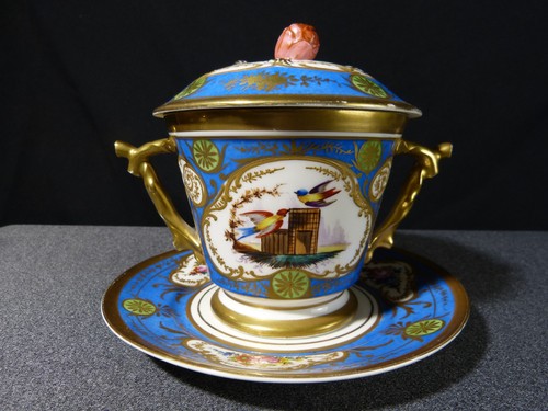 Covered bouillon pot drageoir - bouillon,