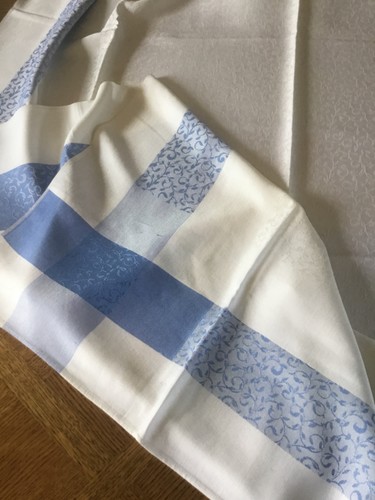 Large vintage blue white - large,