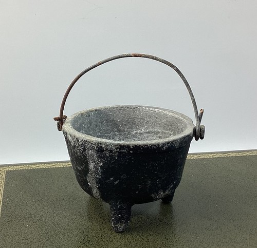 Vintage miniature black - vintage,
