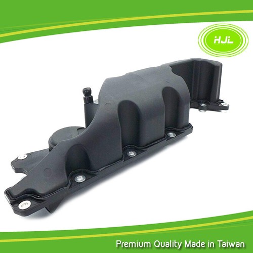 Engine valve cover - engine, with