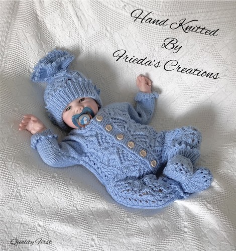 New hand knitted - 💜,