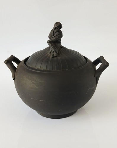 Wedgwood jasper black - jasper,