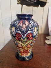 Moorcroft Geneva vase, 15cm