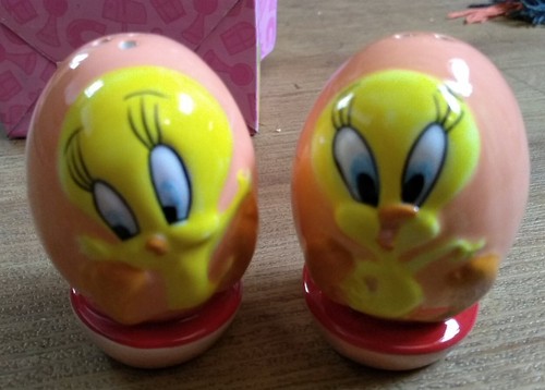 Tweety bird ceramic salt - bird,
