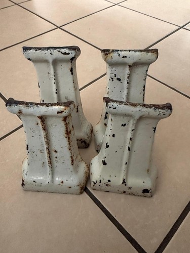 Cast iron bath - cast, feet